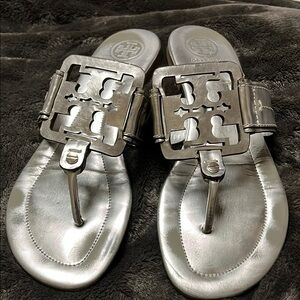 Tory Burch Silver Thong Sandals with Iconic Logo